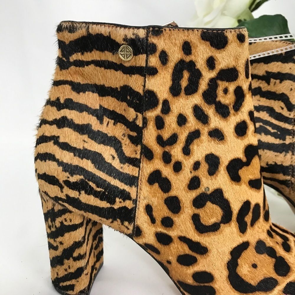 🔴 Antonio Melani Leopard/Tiger Print Fur Bootie - Picture 8 of 16